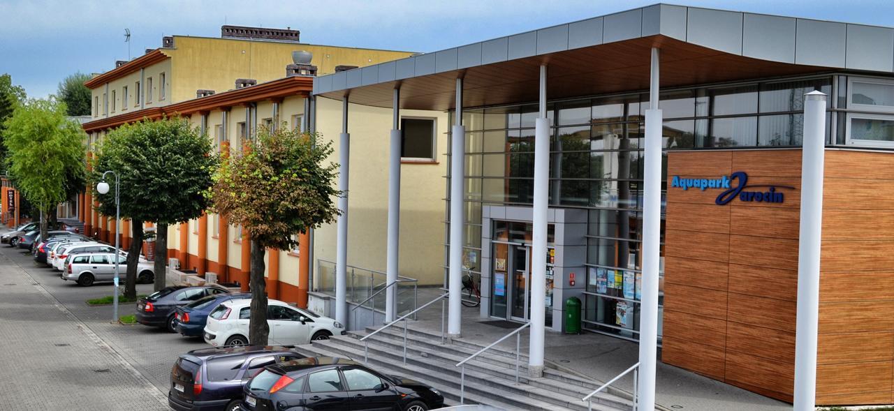 Hotel Jarota Jarocin Exterior foto